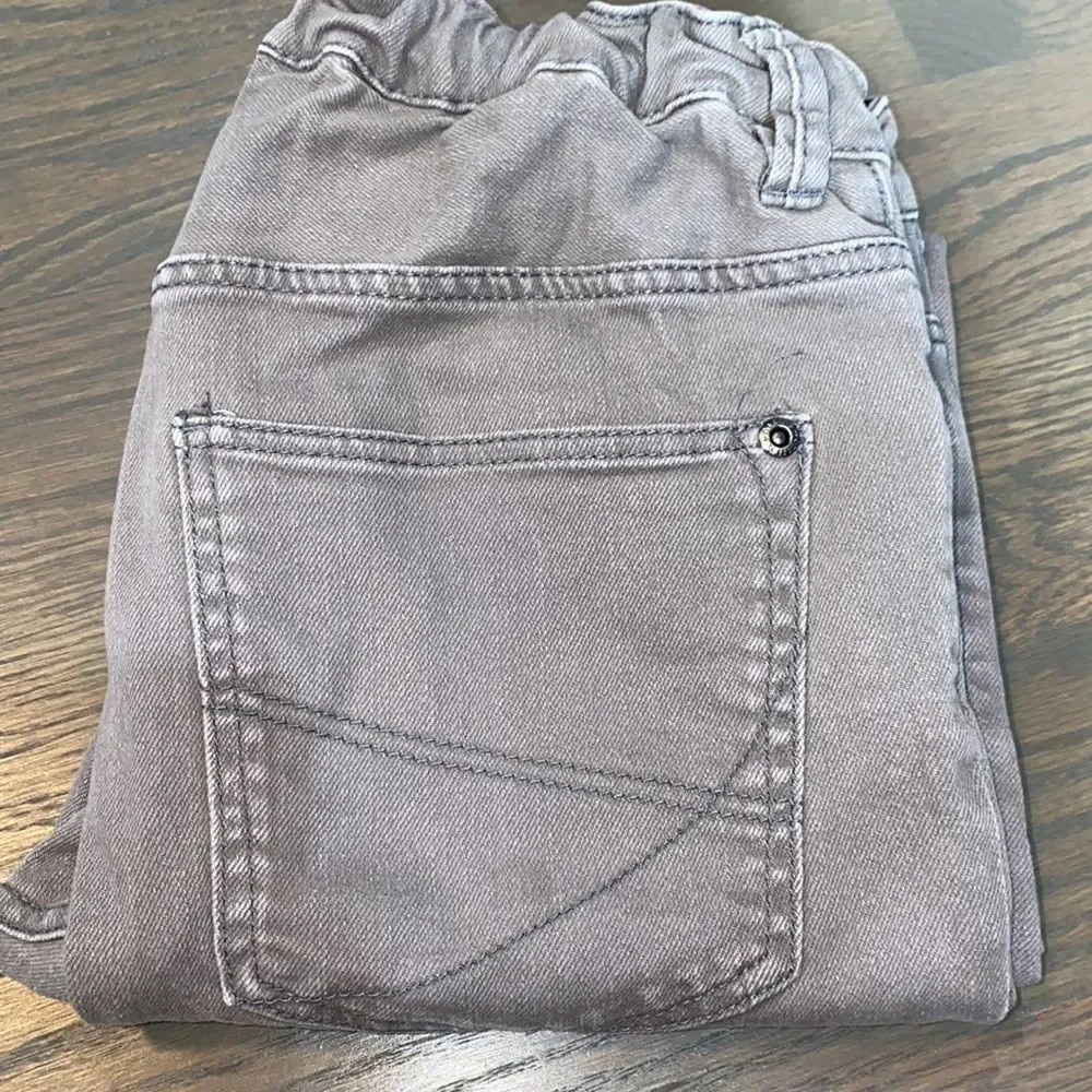 skinny fit jeans